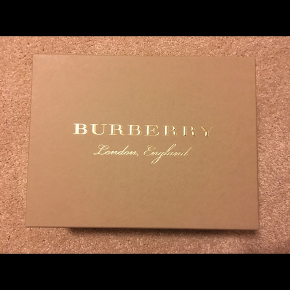 Sandals - Picture 2 of 4